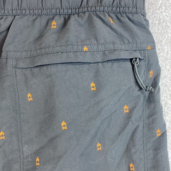 The North Face flashdry swim trunks campfire all over print gray L - Picture 9 of 11